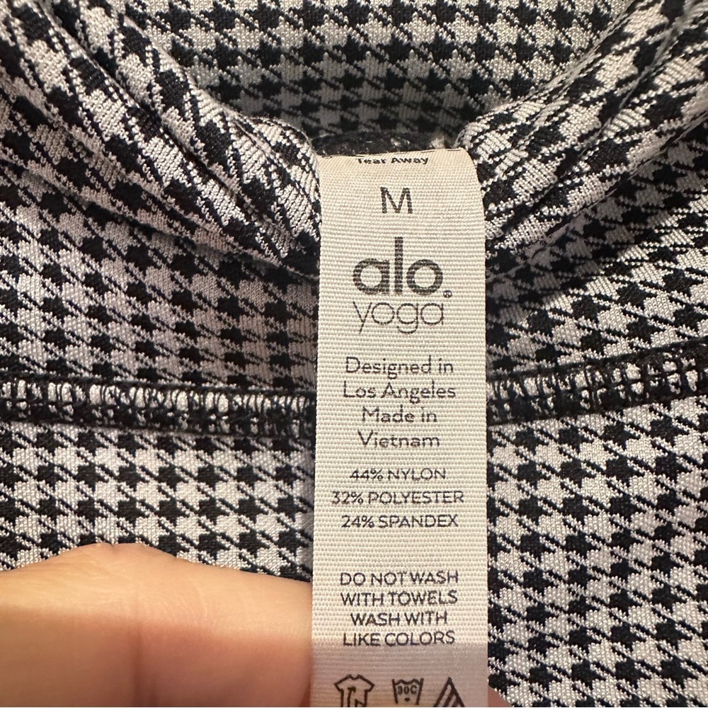 Alo Yoga Houndstooth Bike Shorts black white - Picture 3 of 4